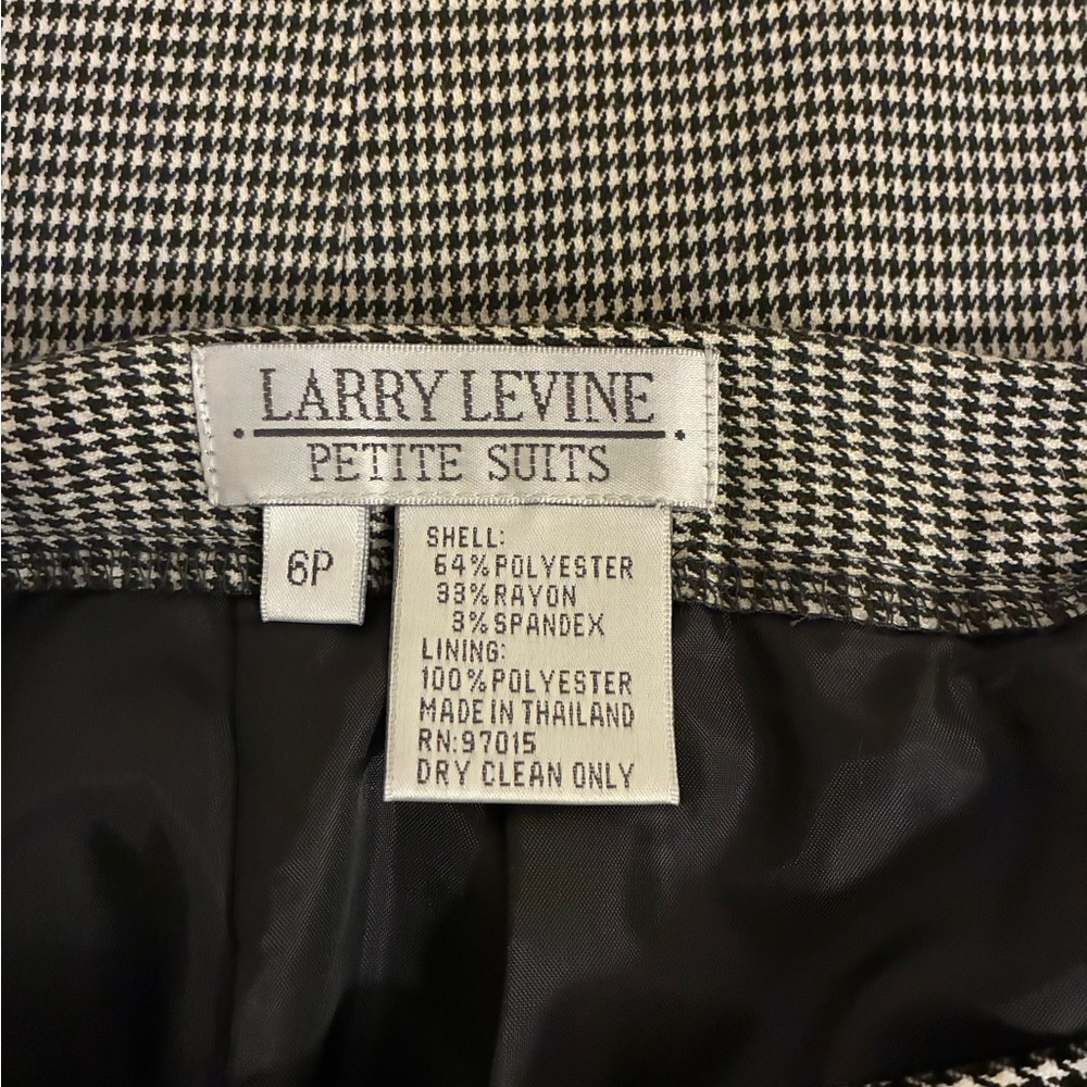 ❤️ Vintage size6 (Larry Levine) full piece suit - Picture 8 of 9